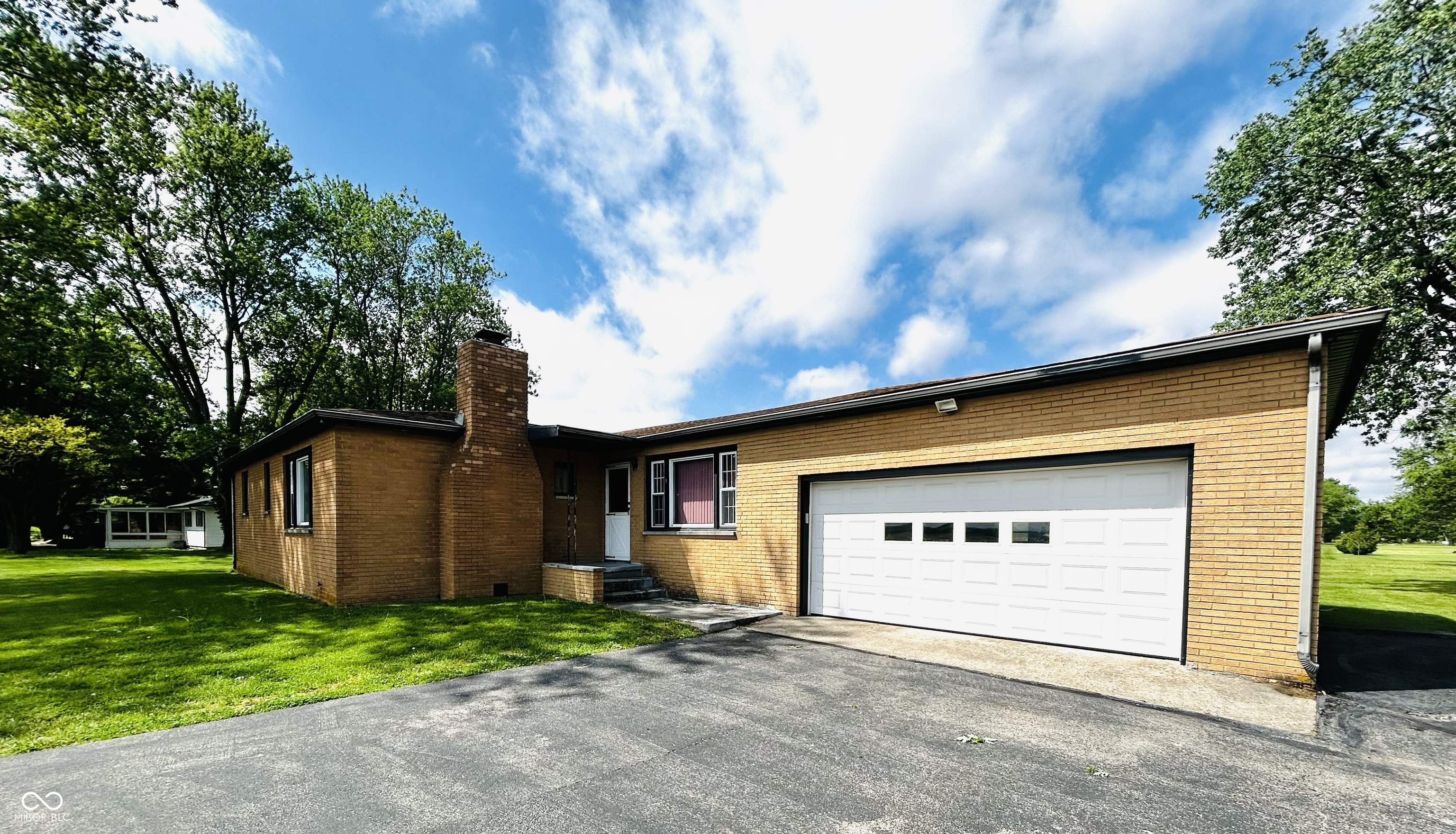 4557 S State Road 9