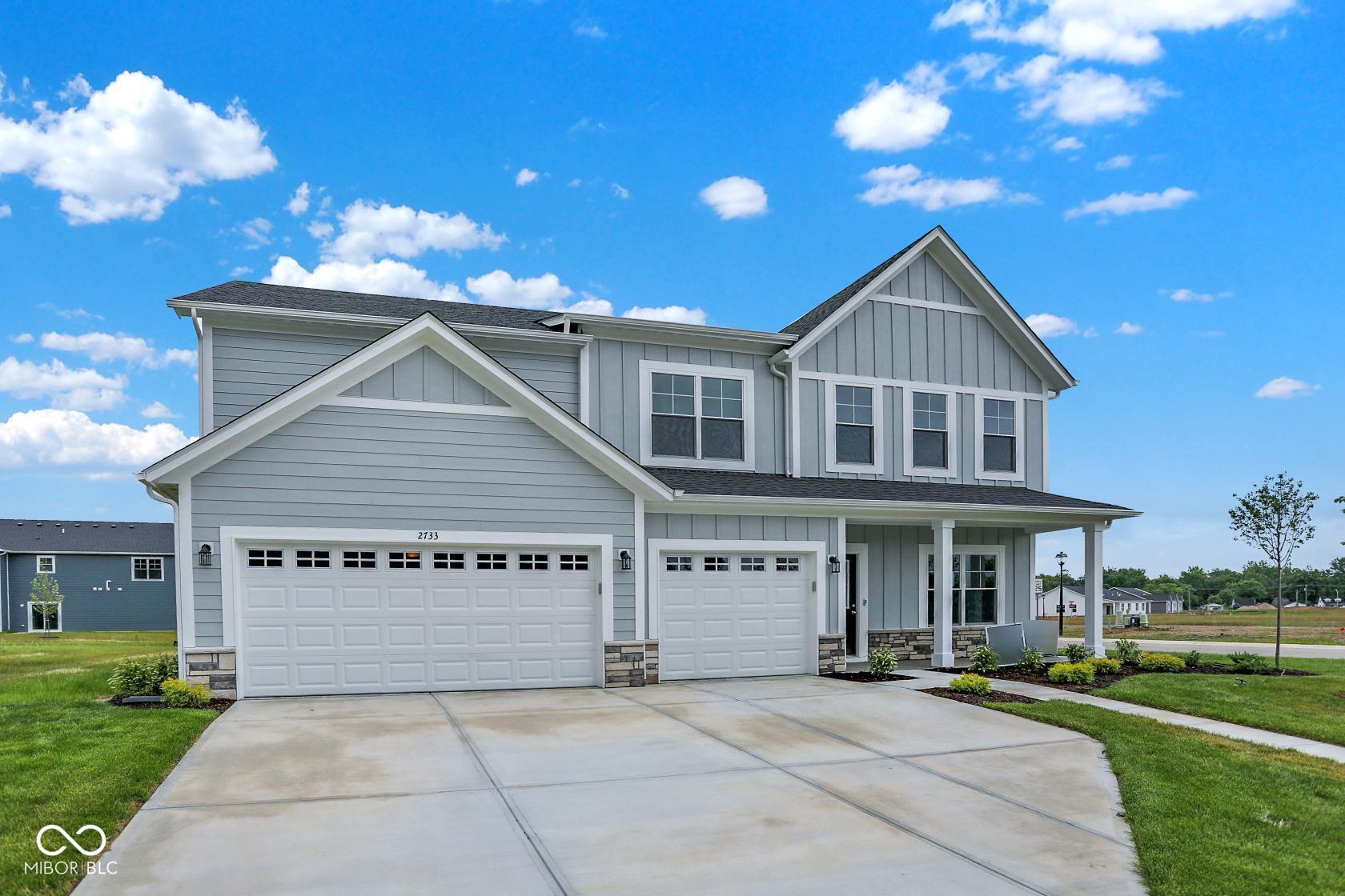 2733 Bo Street W