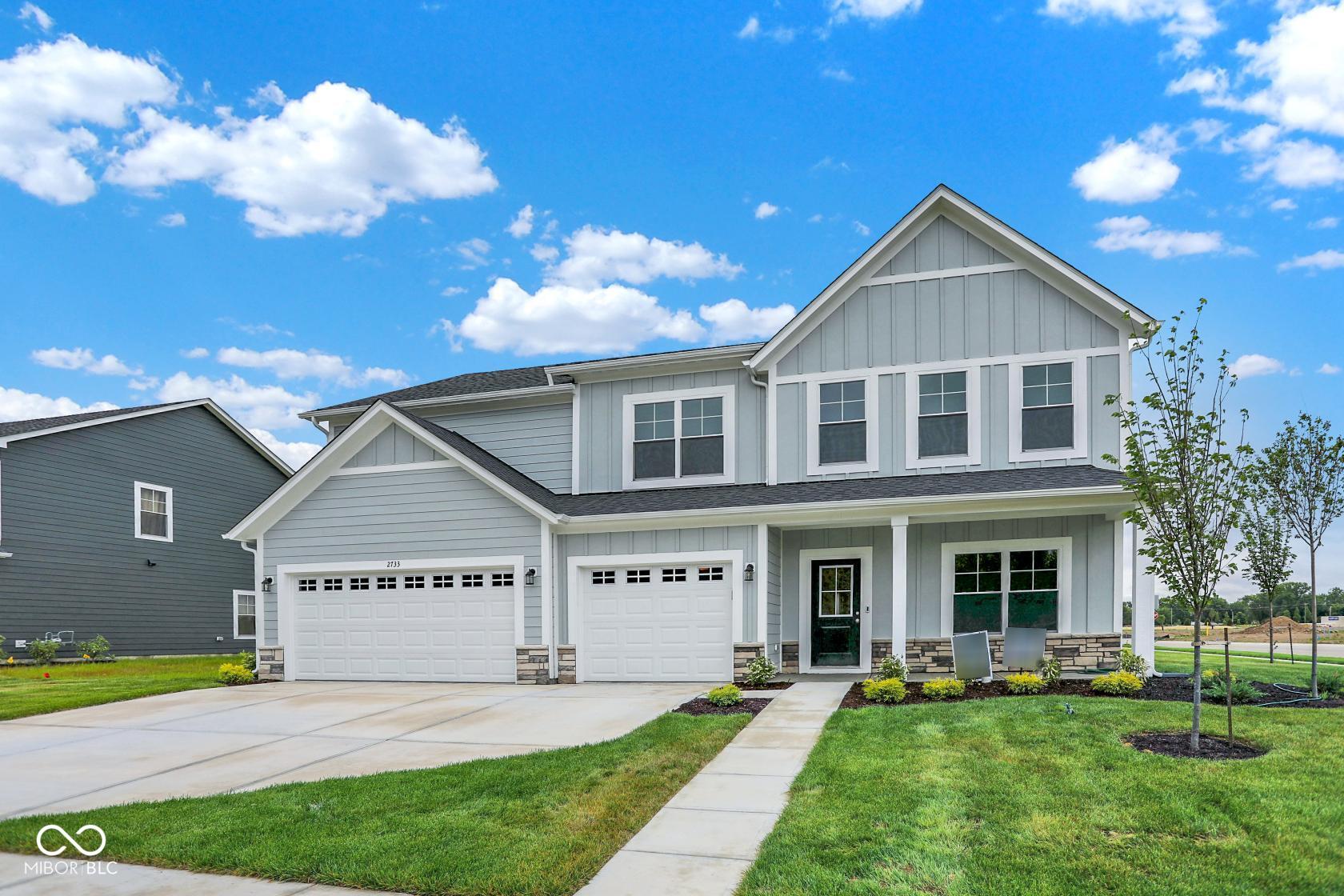 2733 Bo Street W