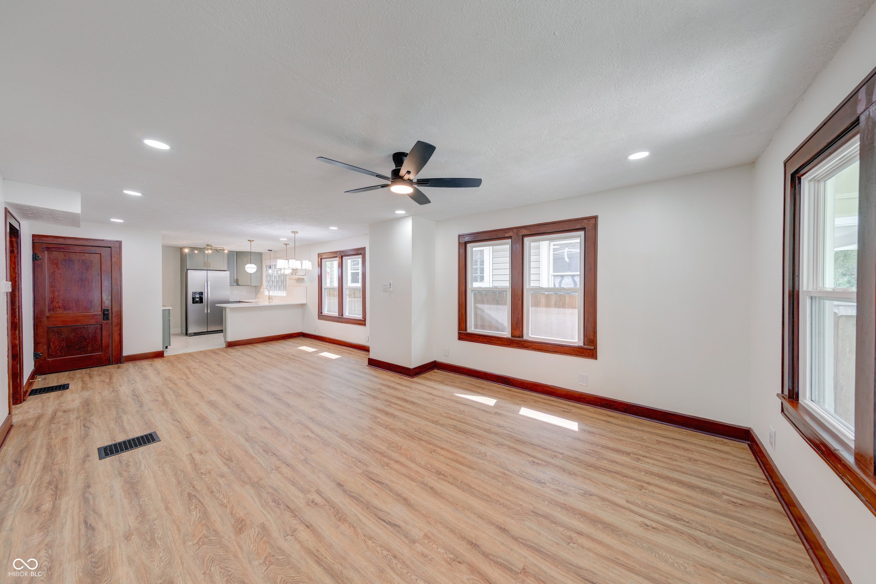 5153 Kingsley Drive