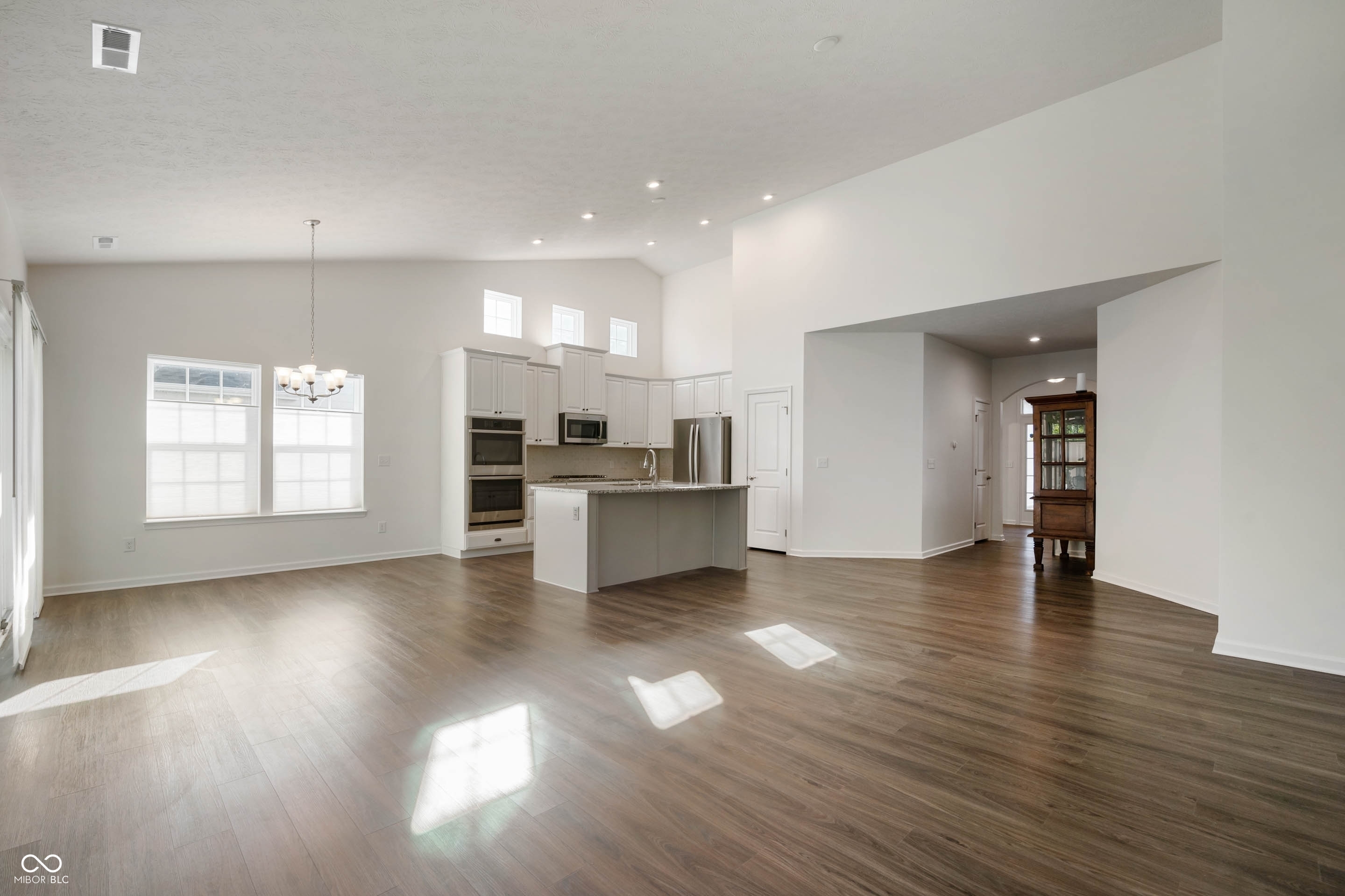 5166 Green Valley Lane