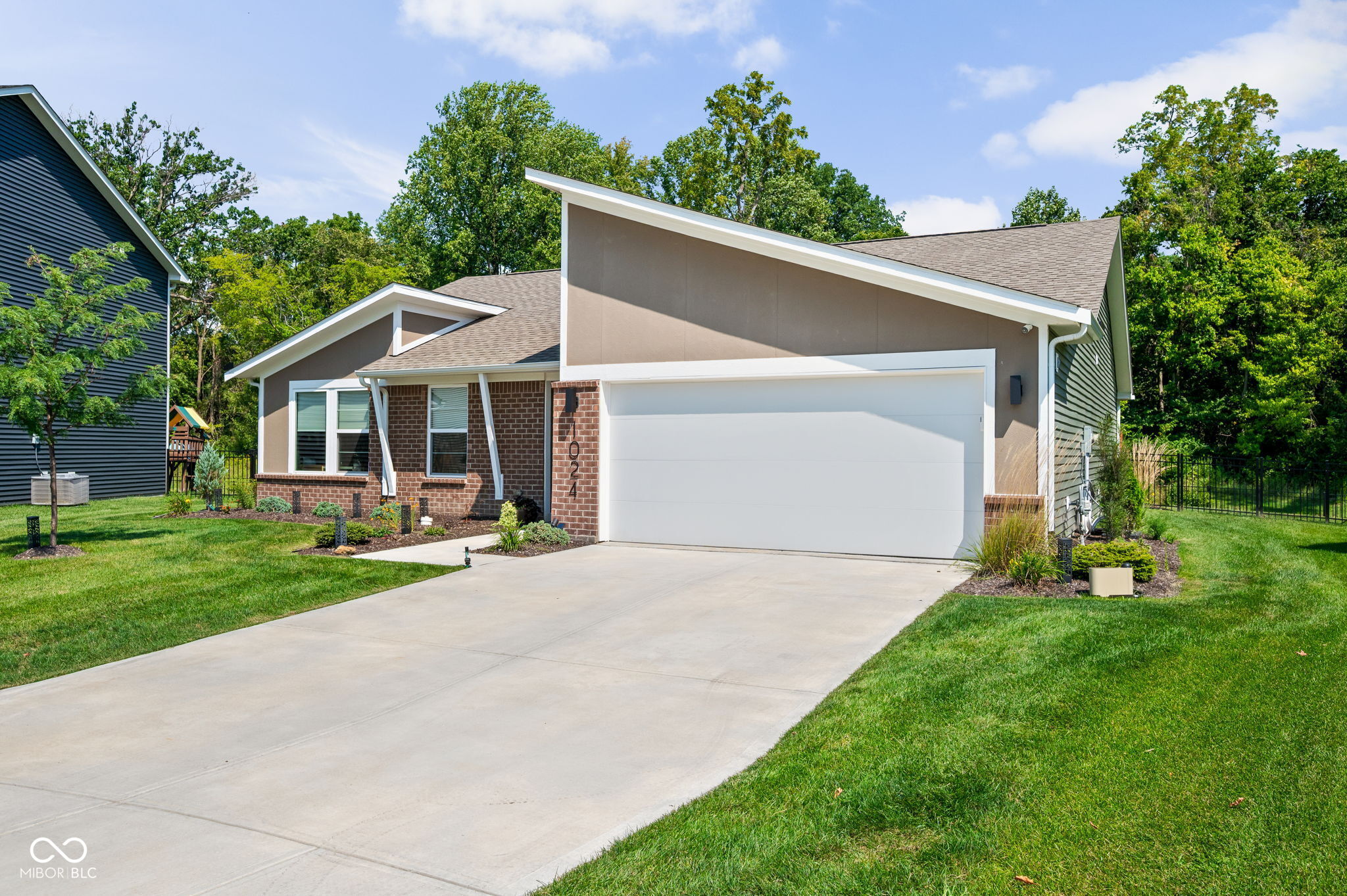 1024 Cyprian Way