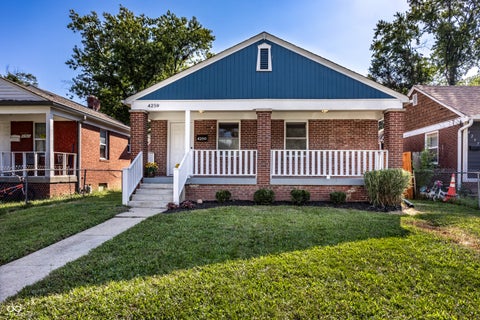 Photo of 4259 Crittenden AVE, Indianapolis, IN 46205 (MLS # 22125510)