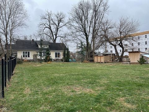 Photo of 2814-2830 Ruckle Street, Indianapolis, IN 46205 (MLS # 22076578)