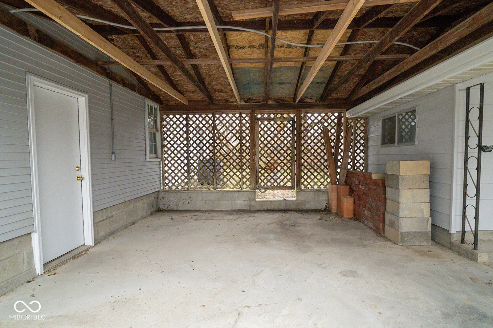 Martinsville, Indiana 46151, United States, 3 Bedrooms Bedrooms, ,2 BathroomsBathrooms,Residential,Active,250113