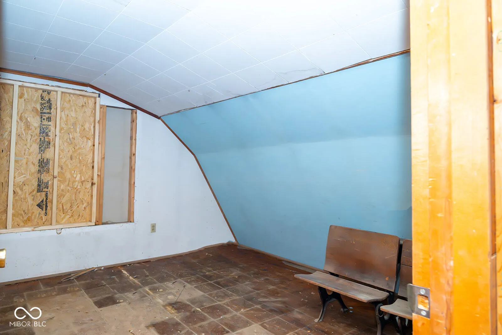 Martinsville, Indiana 46151, United States, 3 Bedrooms Bedrooms, ,2 BathroomsBathrooms,Residential,Active,250113