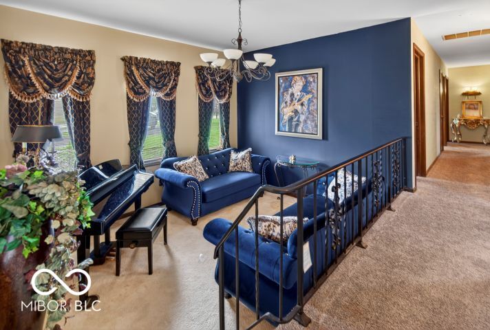 2301 Ivy Drive