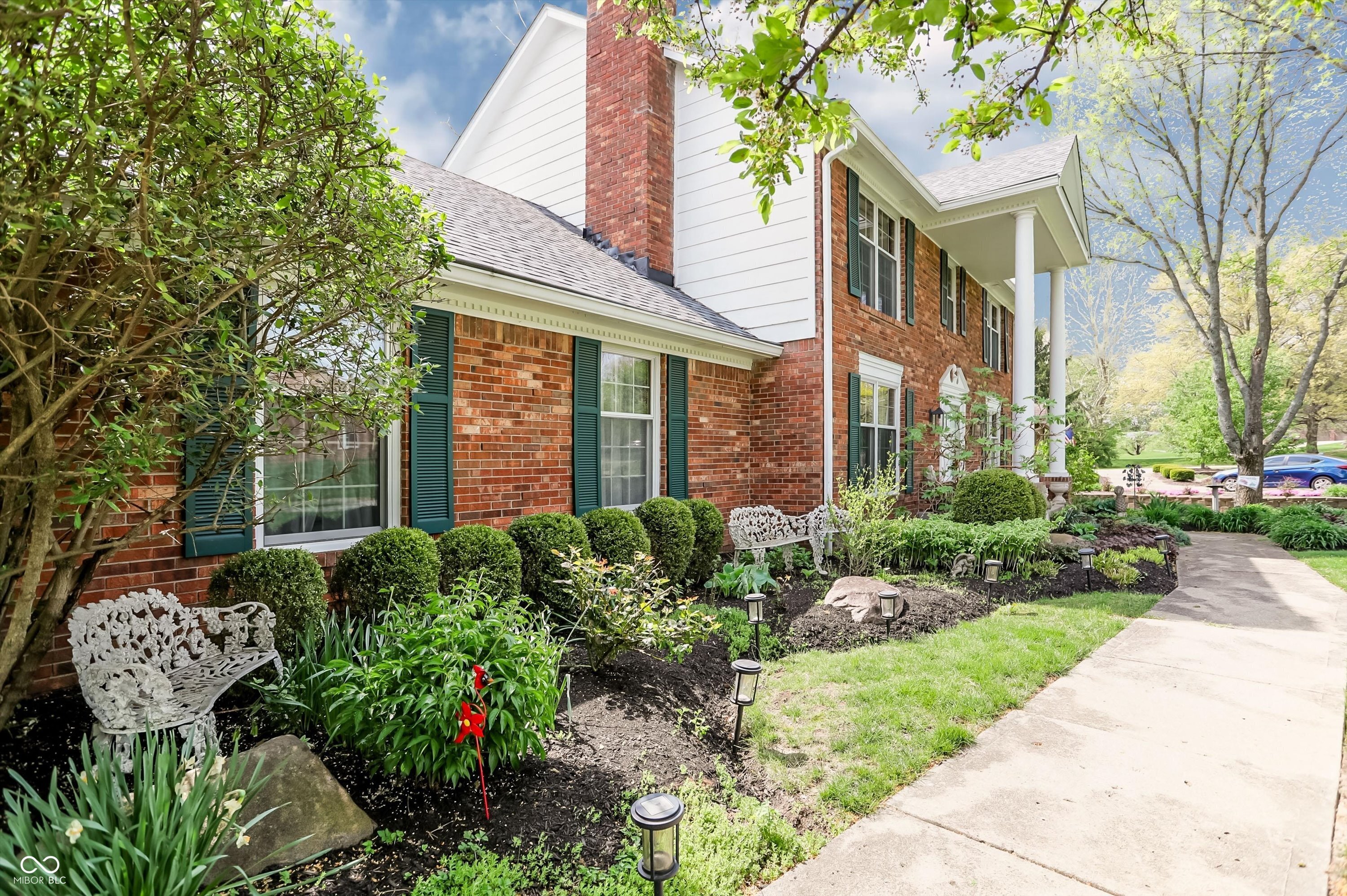 3647 Woodland Streams Drive