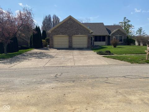 Photo of 1019 Mt Vernon Drive, Greenwood, IN 46142 (MLS # 22092469)