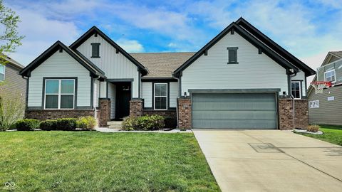 Photo of 4154 Basswood Drive, Danville, IN 46122 (MLS # 22096081)