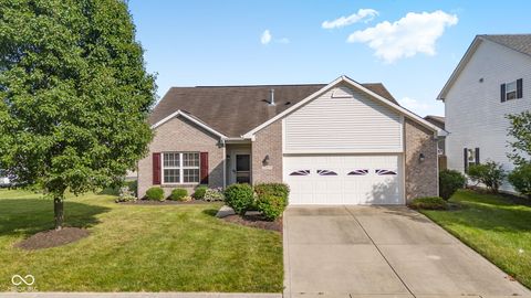 Photo of 15270 Atkinson DR, Noblesville, IN 46060 (MLS # 22113852)