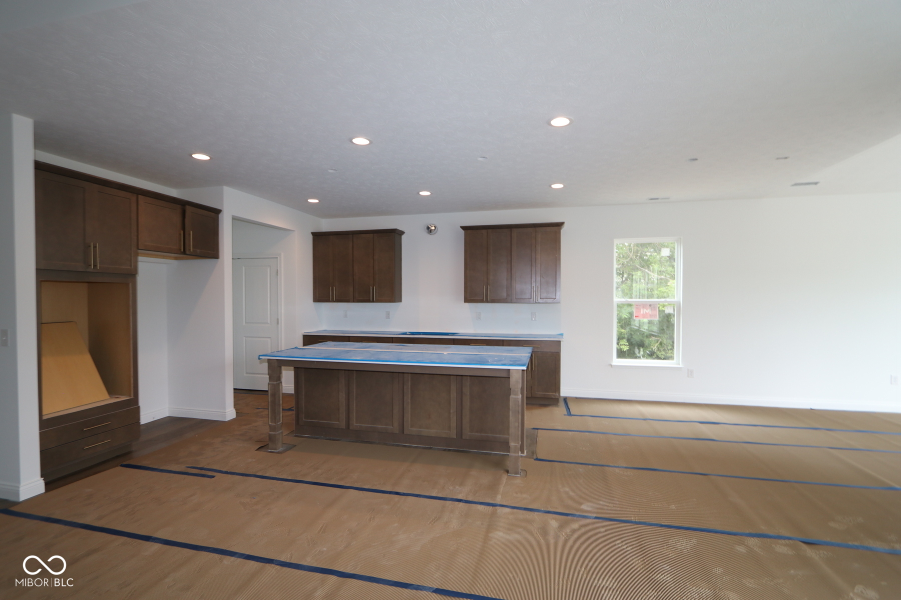 4146 Persian Street