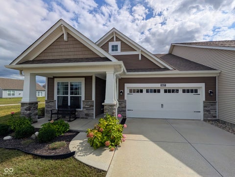 Photo of 6027 Bunton Drive, Indianapolis, IN 46237 (MLS # 22125856)