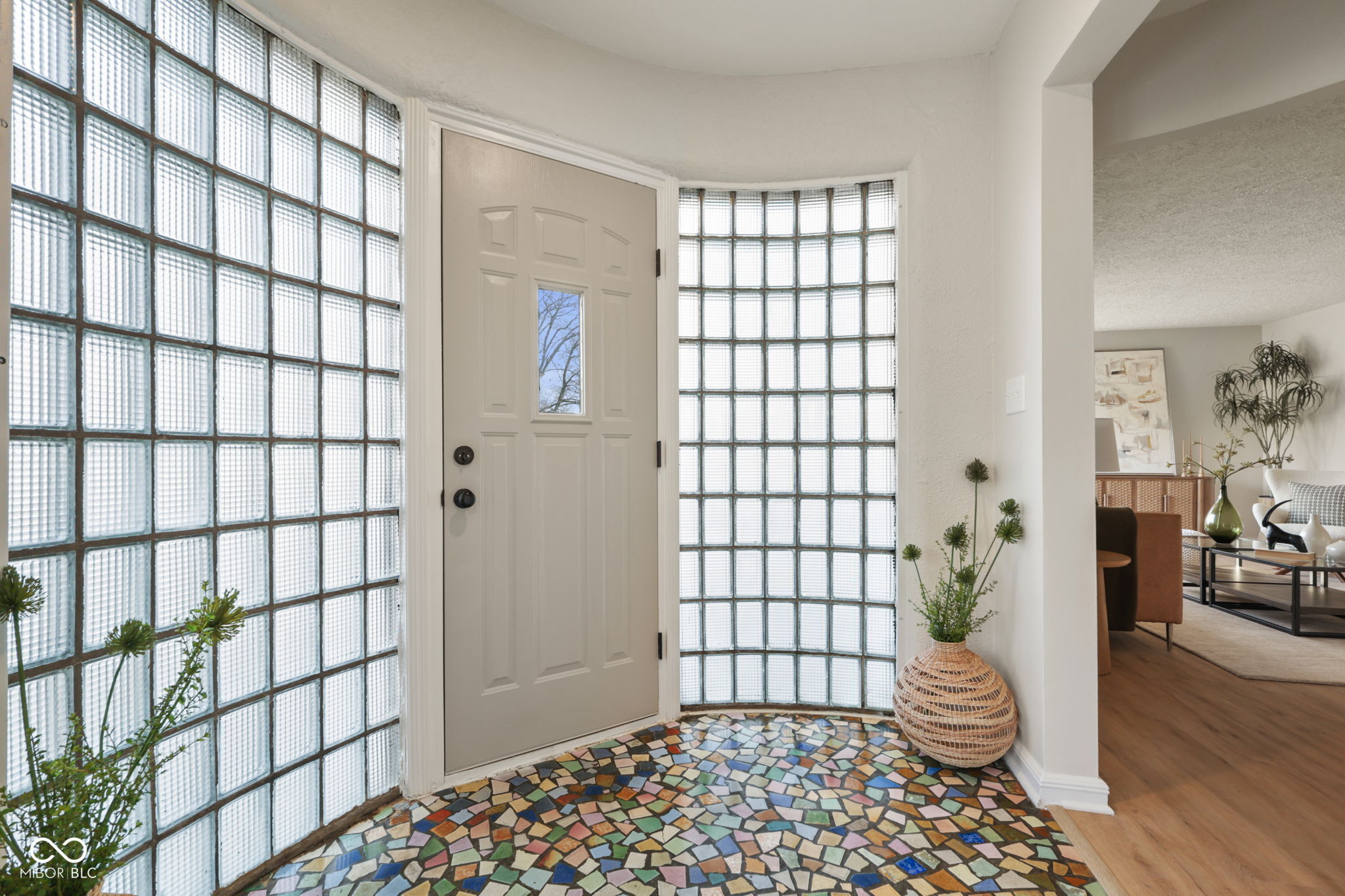 6108 N Meridian Street