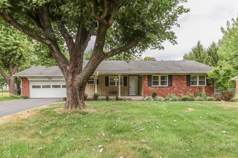 Photo of 2170 S Catherwood Avenue, Indianapolis, IN 46203 (MLS # 22125738)