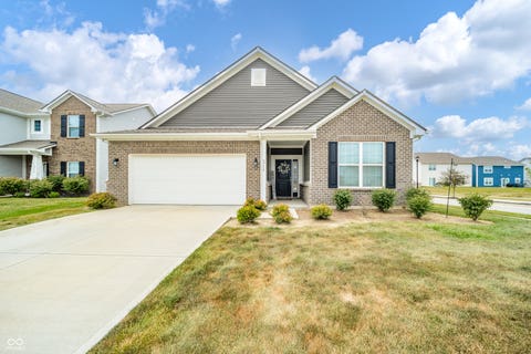 Photo of 5714 Terracotta Trce TRCE, McCordsville, IN 46055 (MLS # 22116373)