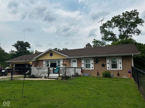 Photo of 7114 Locust Lake W Drive, Spencer, IN 47460 (MLS # 22039449)