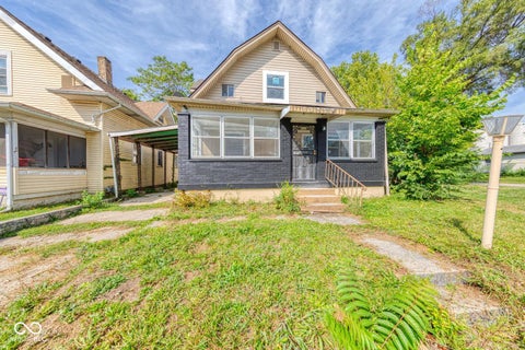 Photo of 1636 Montcalm Street, Indianapolis, IN 46202 (MLS # 22126599)