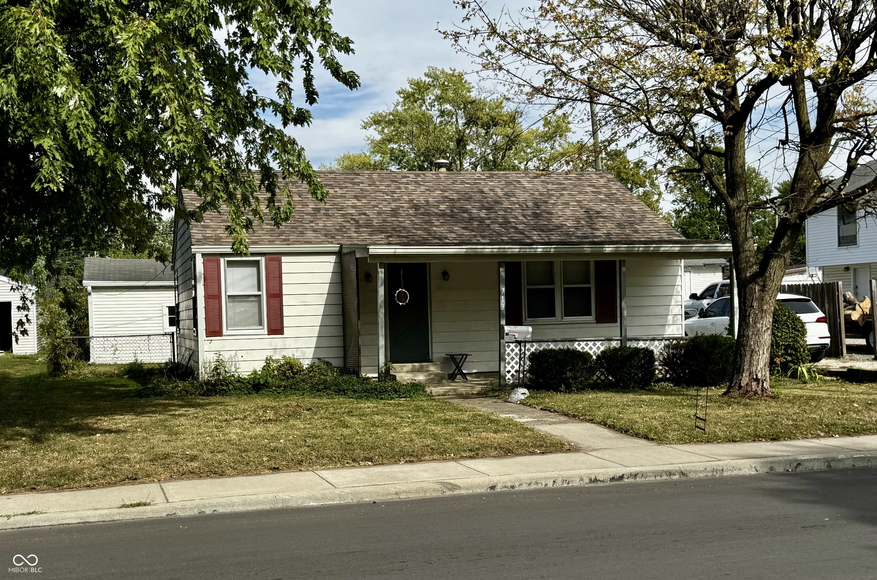 713 Lafayette Avenue