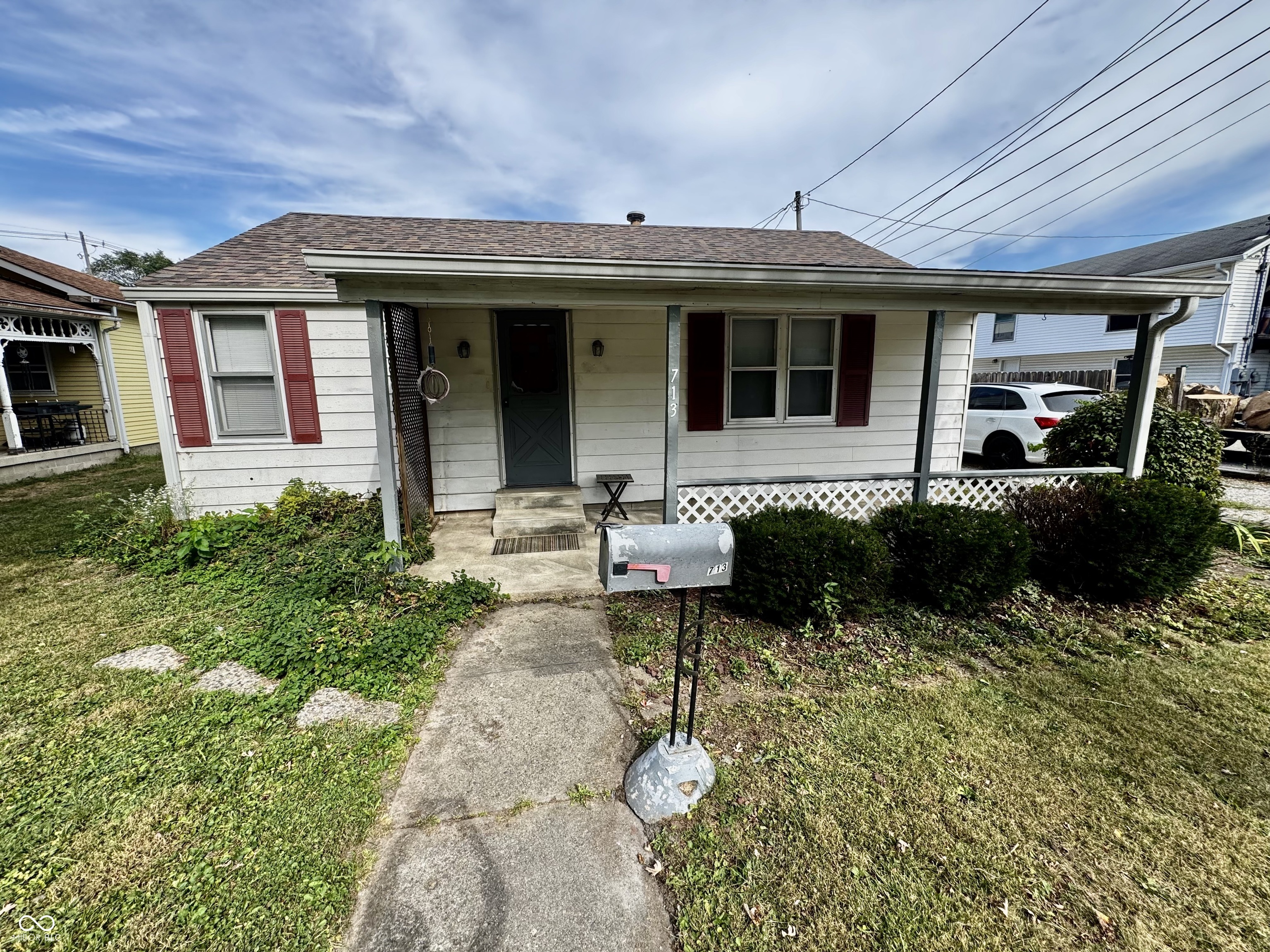 713 Lafayette Avenue