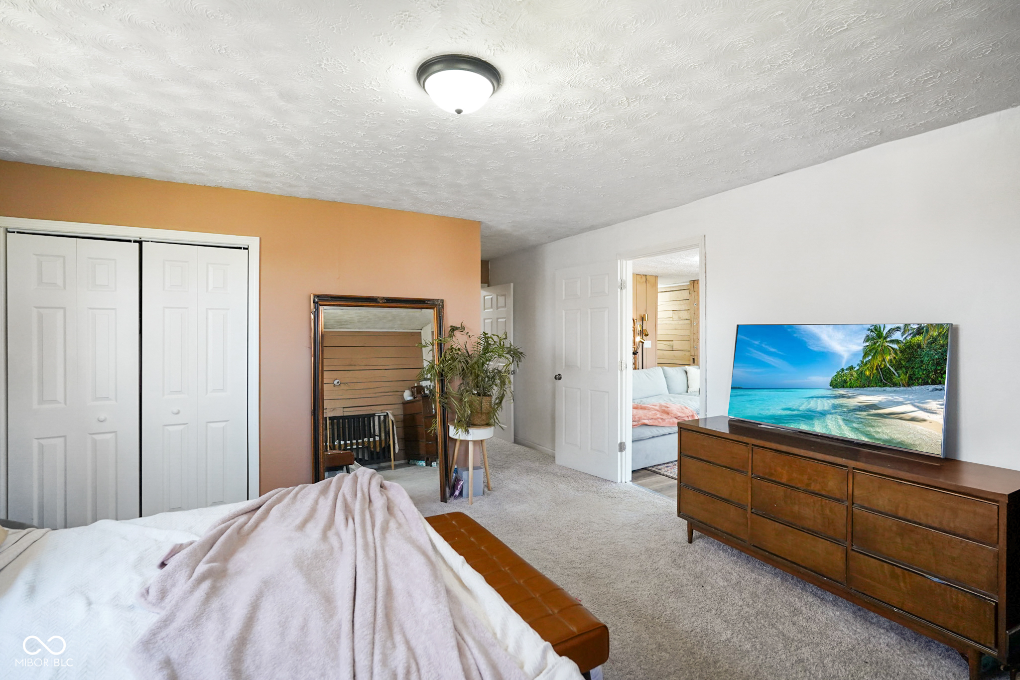 7591 - 7593 N Old State Road 67