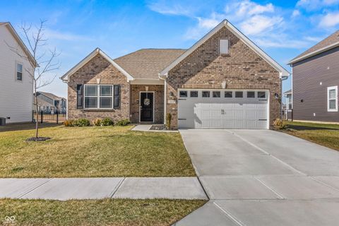 Photo of 6664 Dunkirk Drive, McCordsville, IN 46055 (MLS # 22086152)