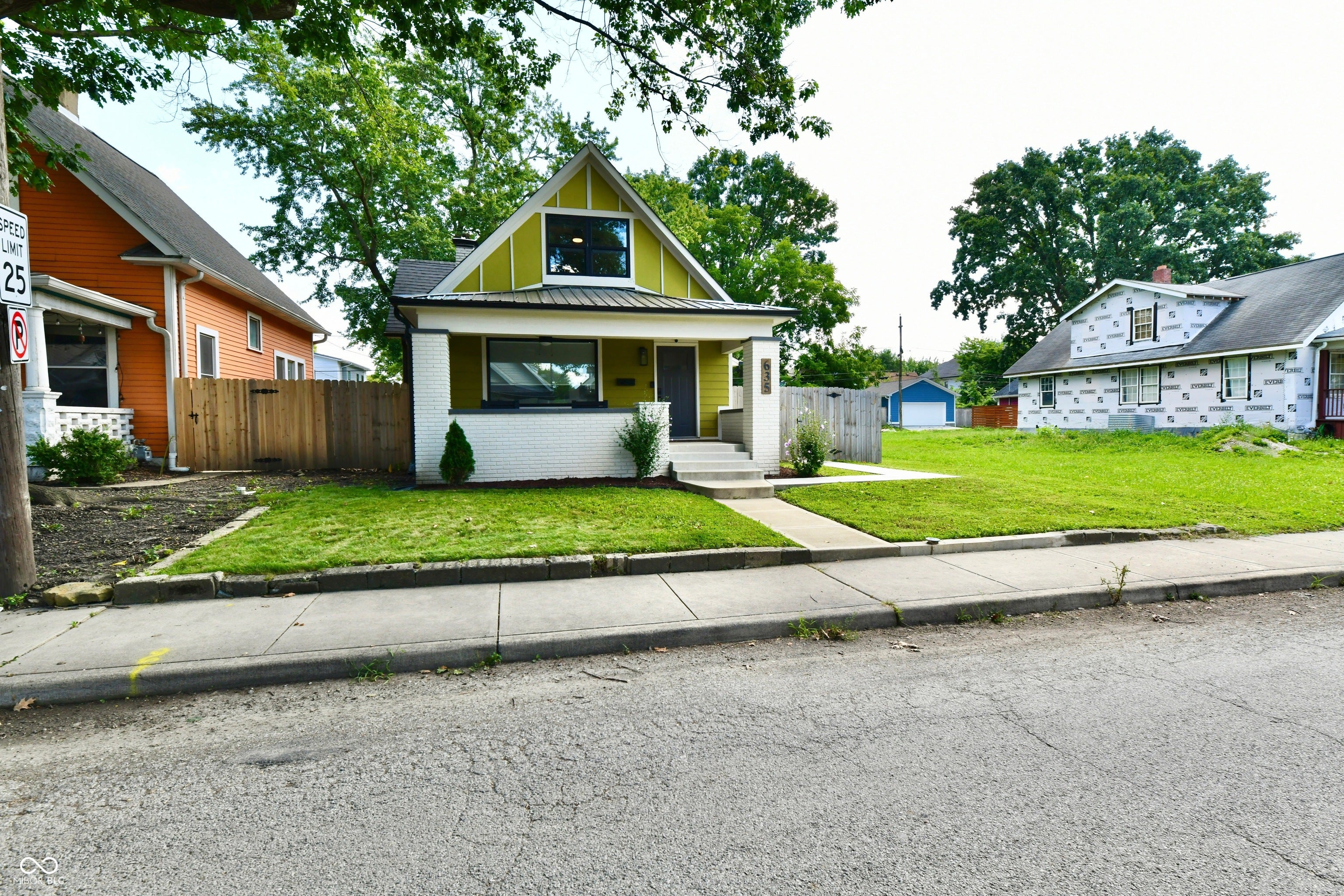 635 N Beville Avenue