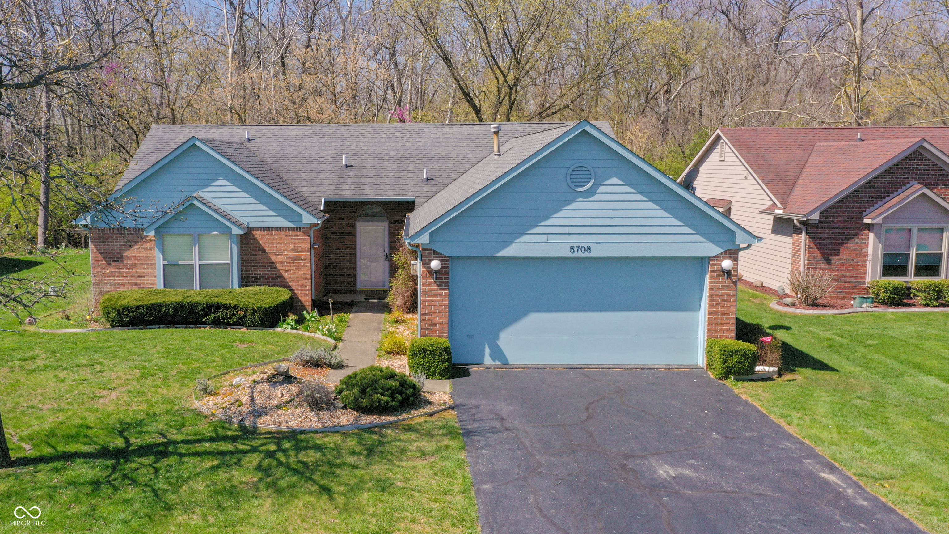 5708 Crystal Bay W Dr