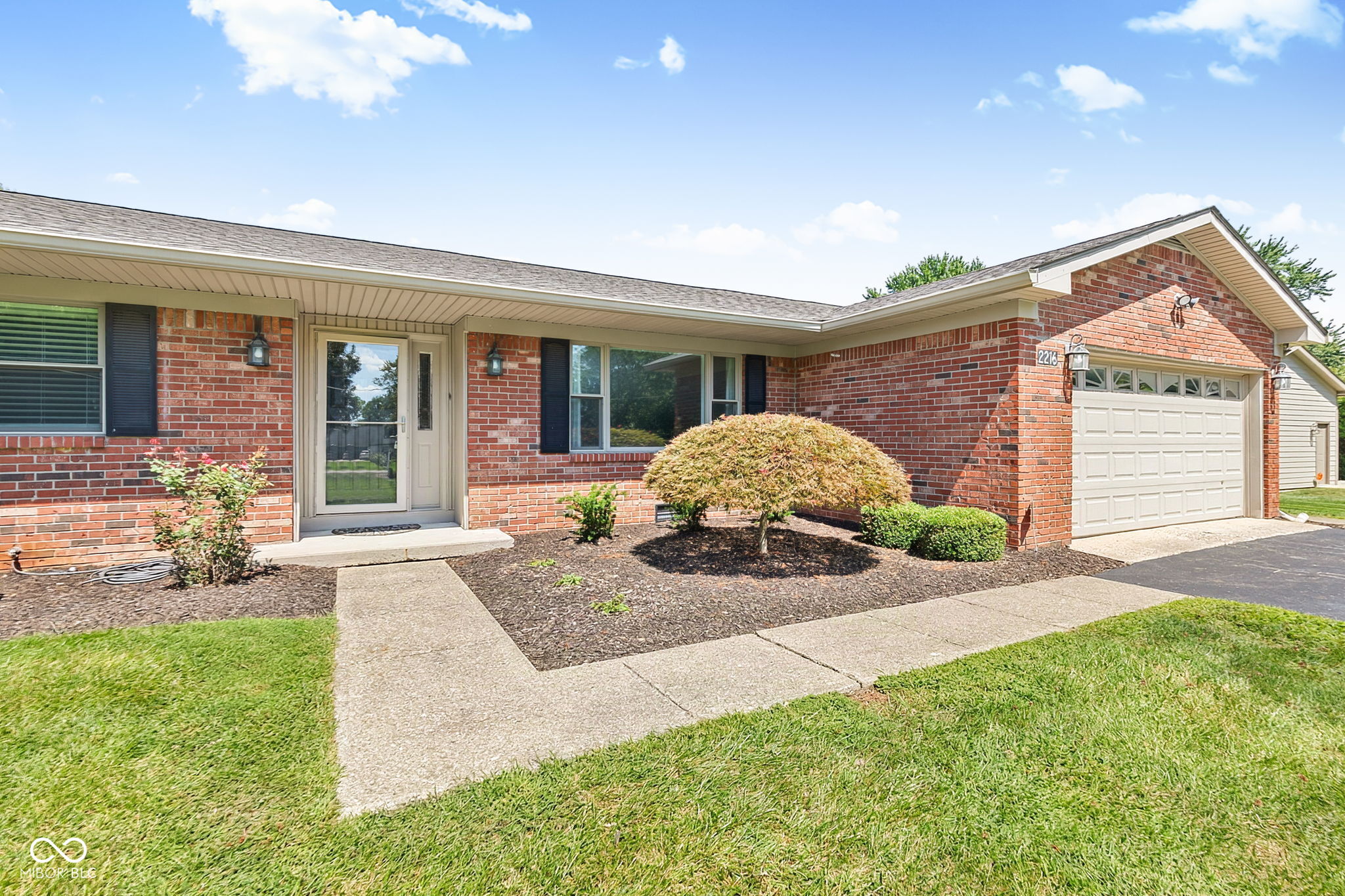 2216 W 400 N