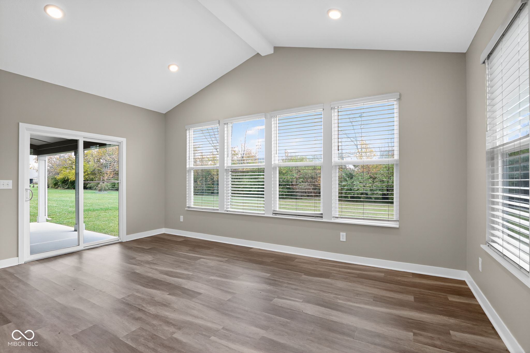 9711 Ridgecrest Lane