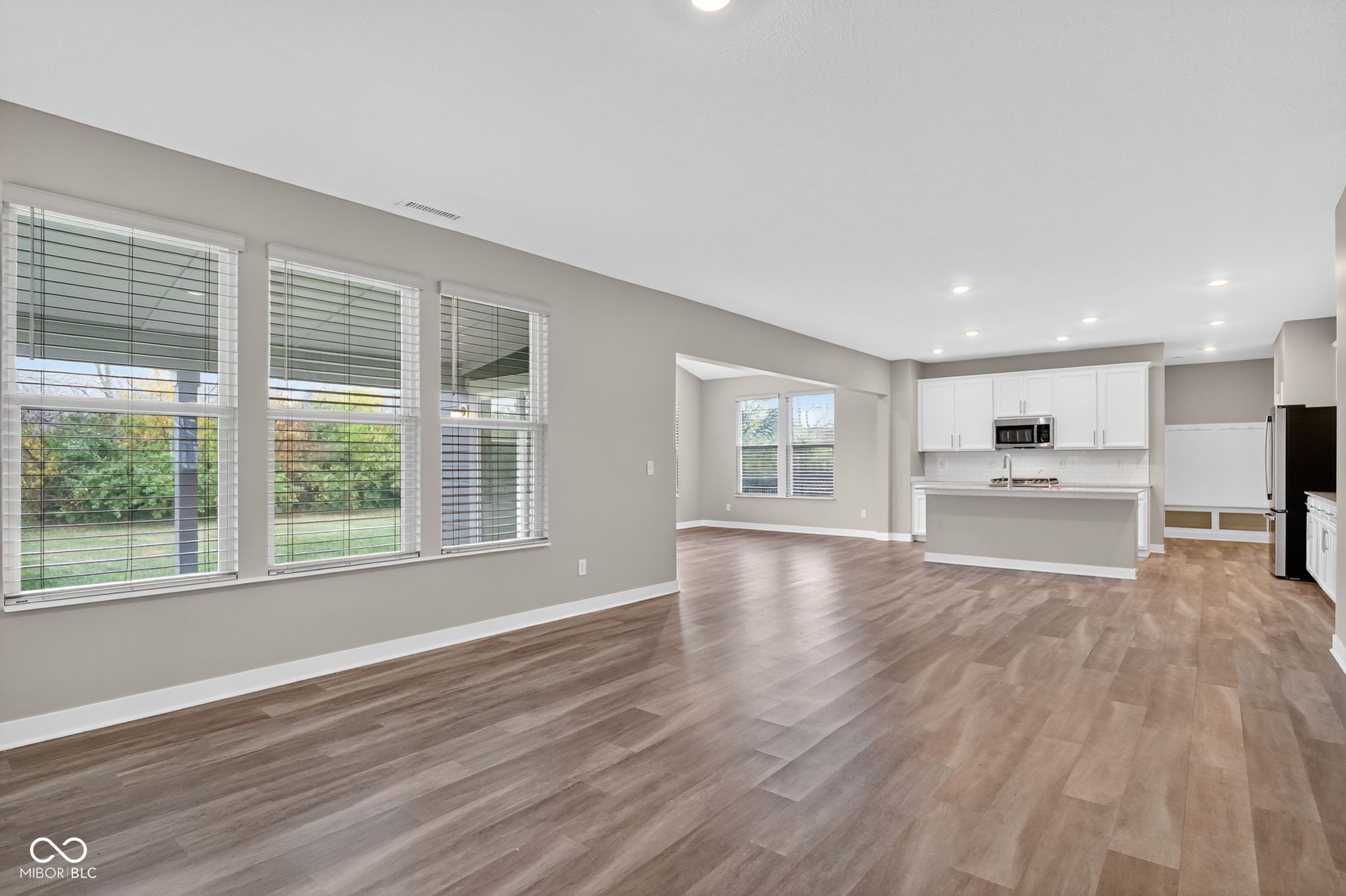 9711 Ridgecrest Lane