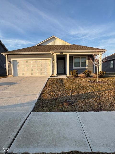 Photo of 1380 Fairmount Drive, Greenfield, IN 46140 (MLS # 22037736)