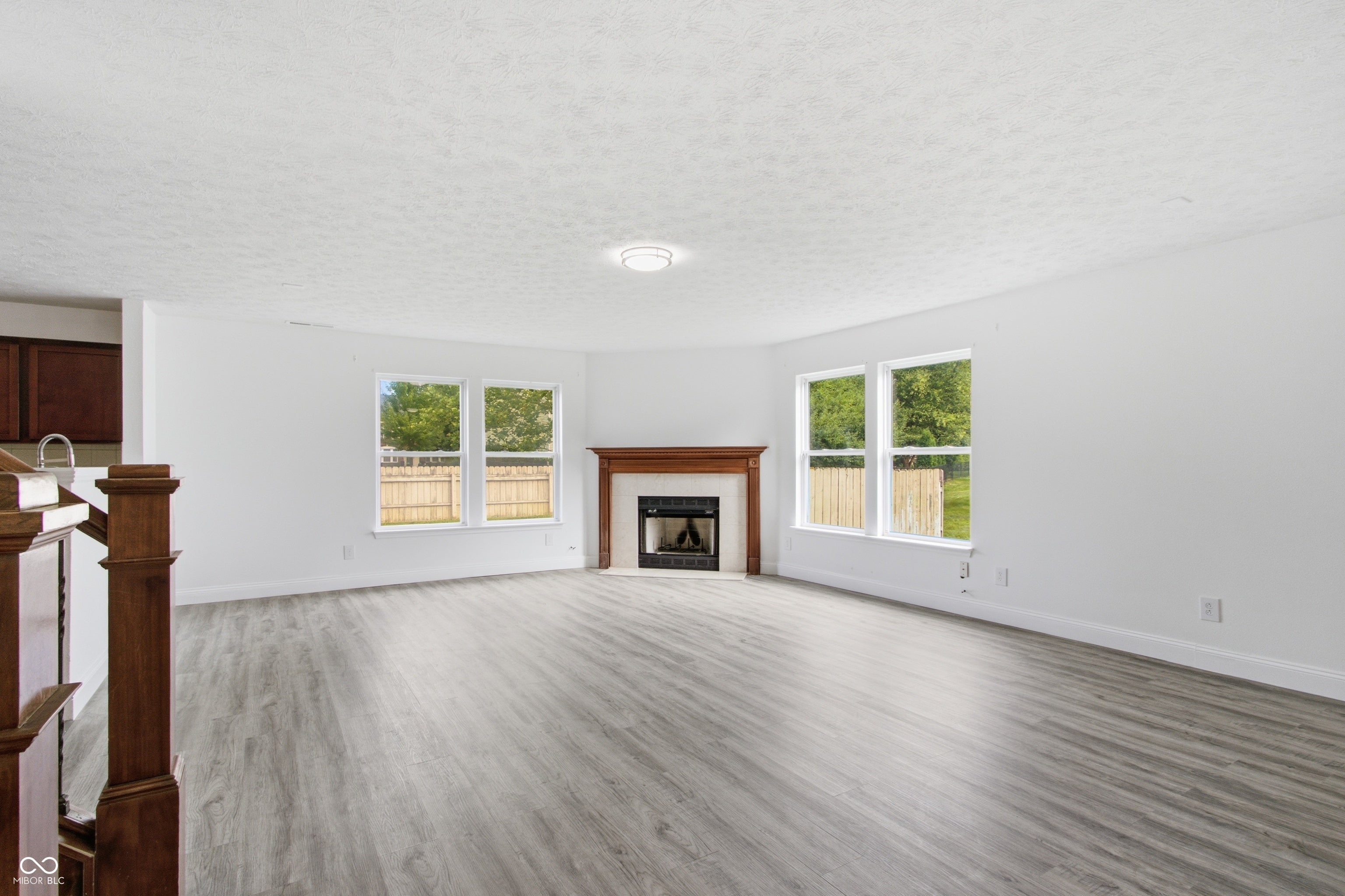 5870 Magnificent Lane