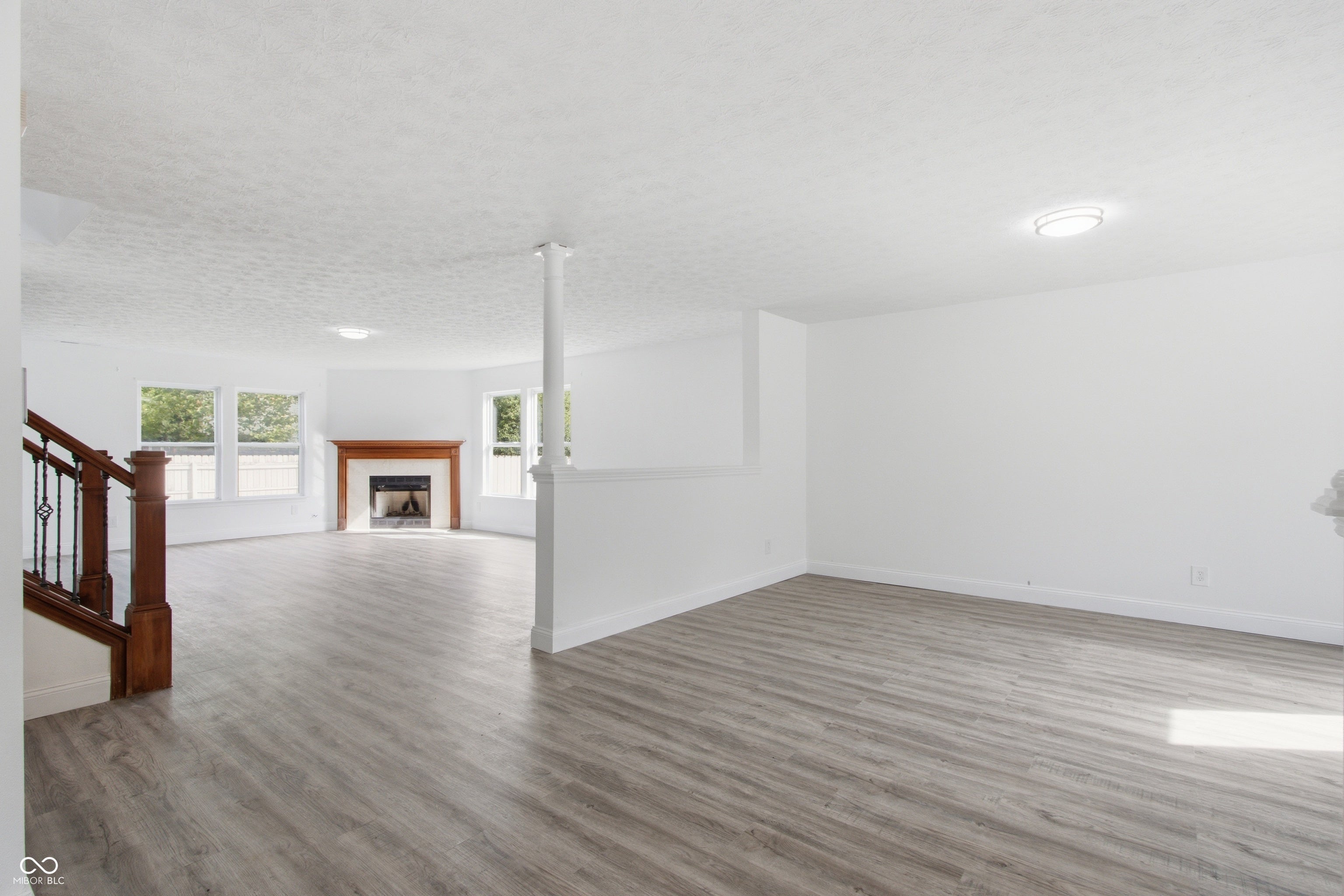 5870 Magnificent Lane