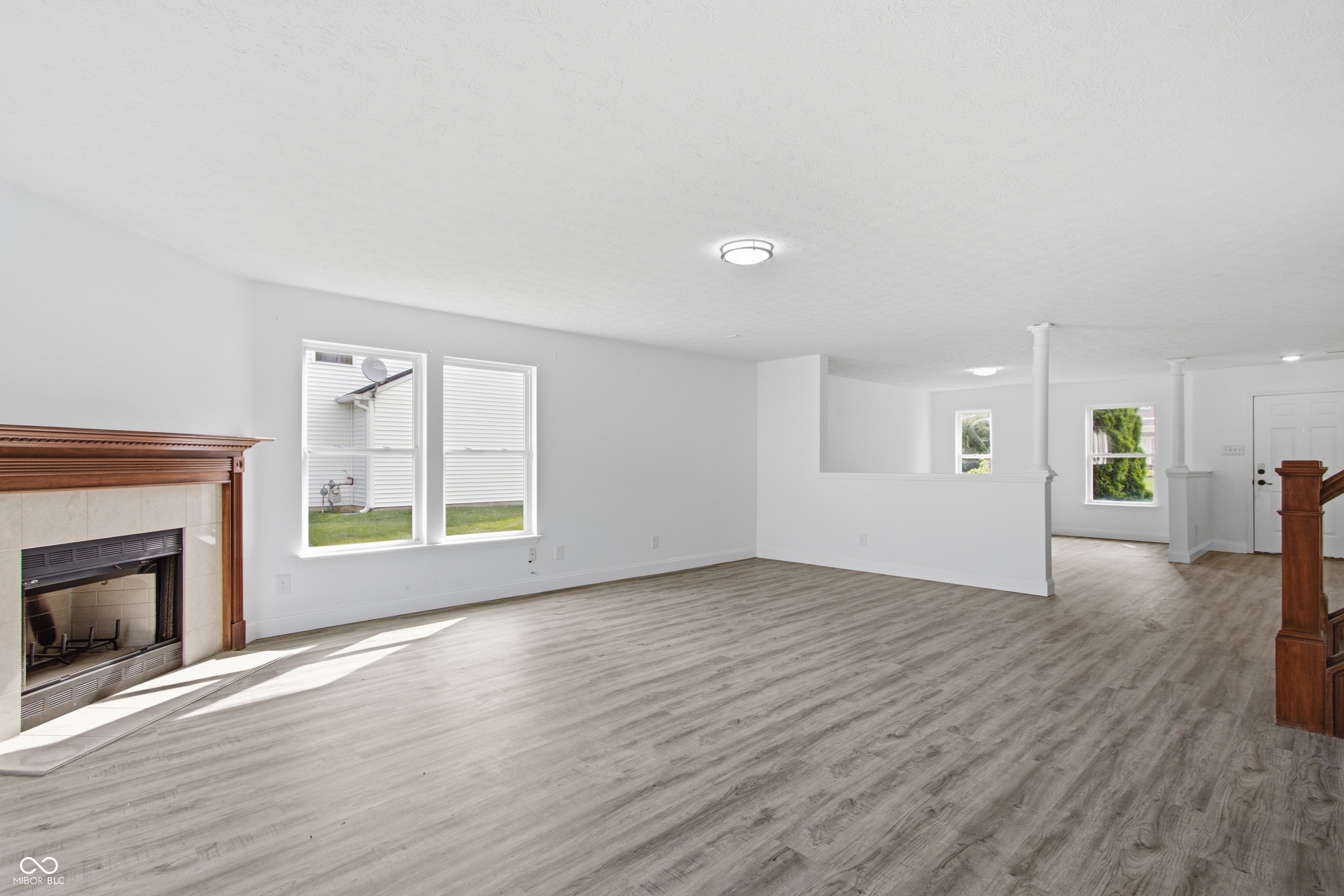 5870 Magnificent Lane