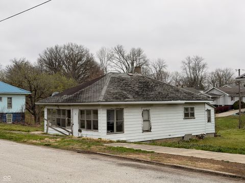 Photo of 1004 N Washington Street, Bicknell, IN 47512 (MLS # 22092394)