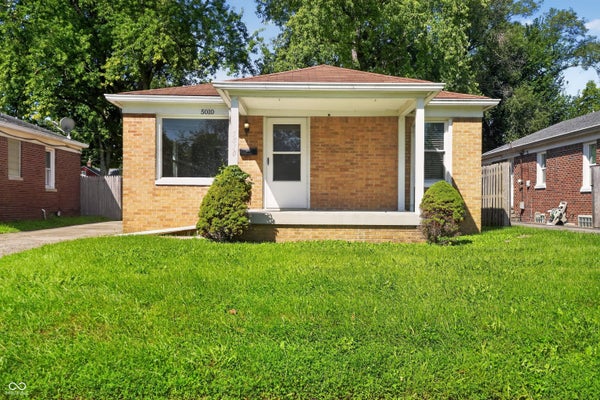 5010 HILLSIDE AVE, INDIANAPOLIS, IN 46205 - Image f55ca43ed2e6efefcd6a16a194260808/3112372971