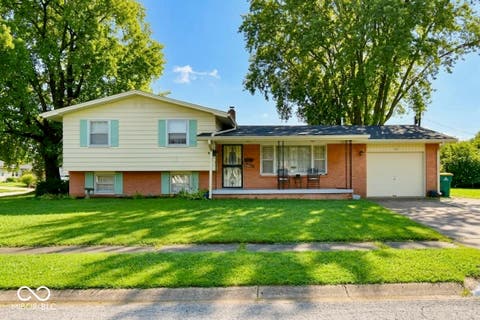 Photo of 1421 Denver Drive, Plainfield, IN 46168 (MLS # 22120317)