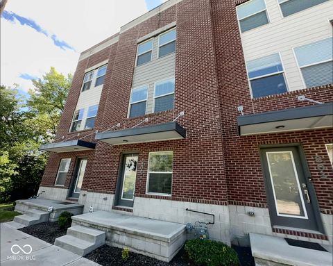 Photo of 805 Bates Street, Indianapolis, IN 46202 (MLS # 22076962)