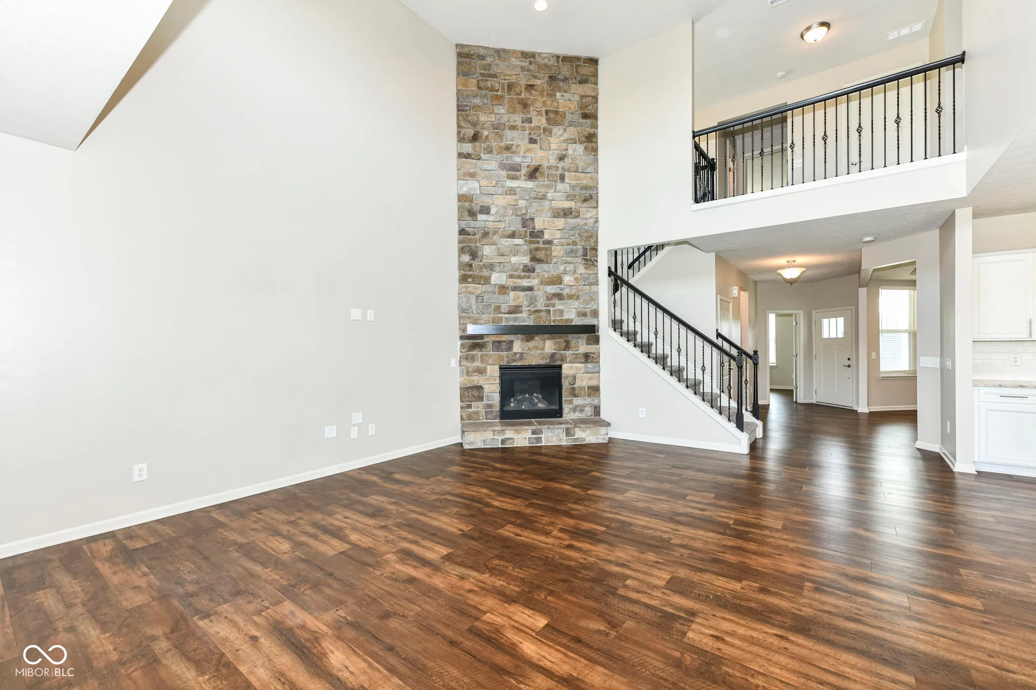 Whitestown, Indiana 46075, United States, 5 Bedrooms Bedrooms, ,5 BathroomsBathrooms,Residential,Pending,162768