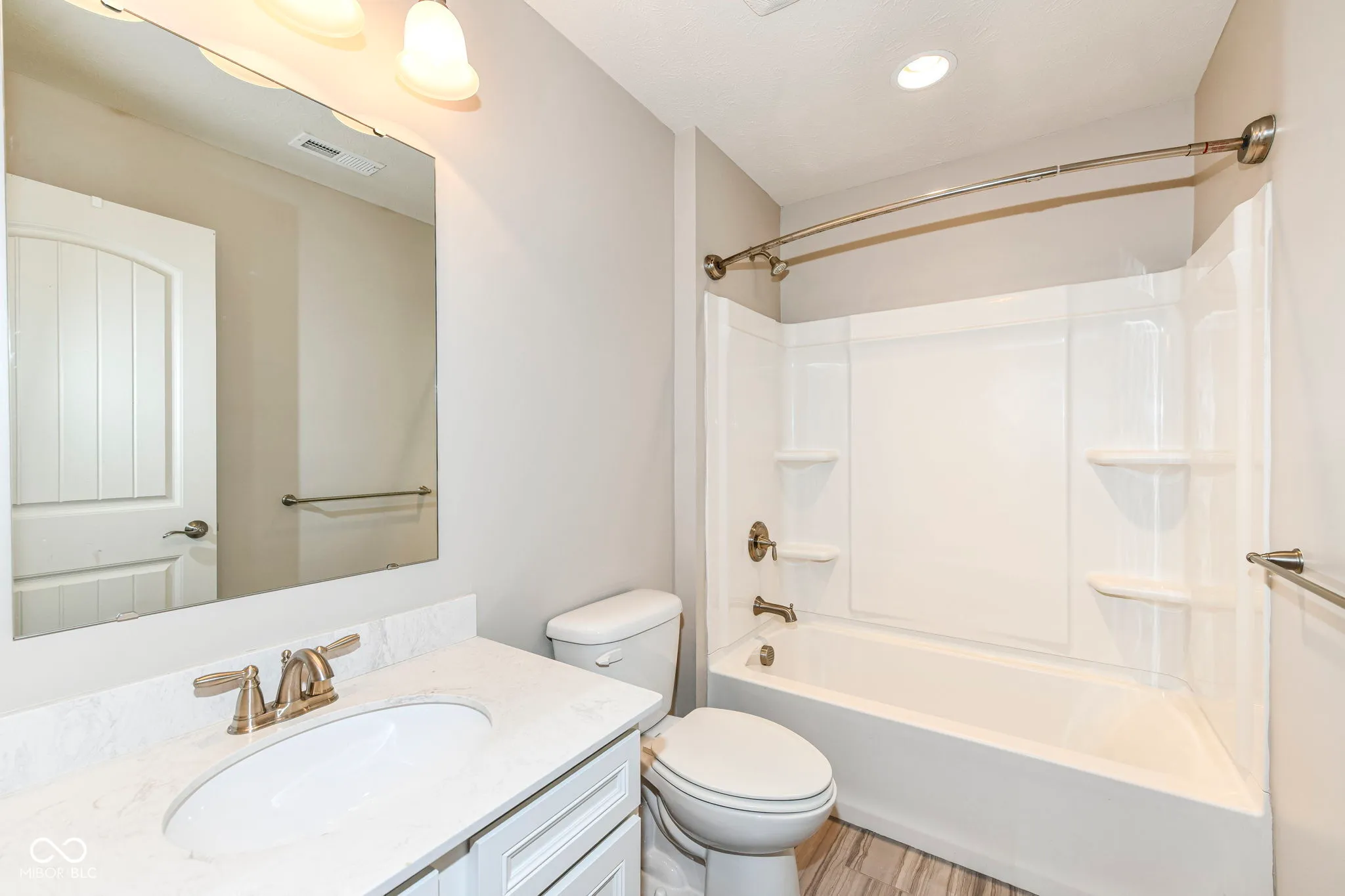 Whitestown, Indiana 46075, United States, 5 Bedrooms Bedrooms, ,5 BathroomsBathrooms,Residential,Pending,162768