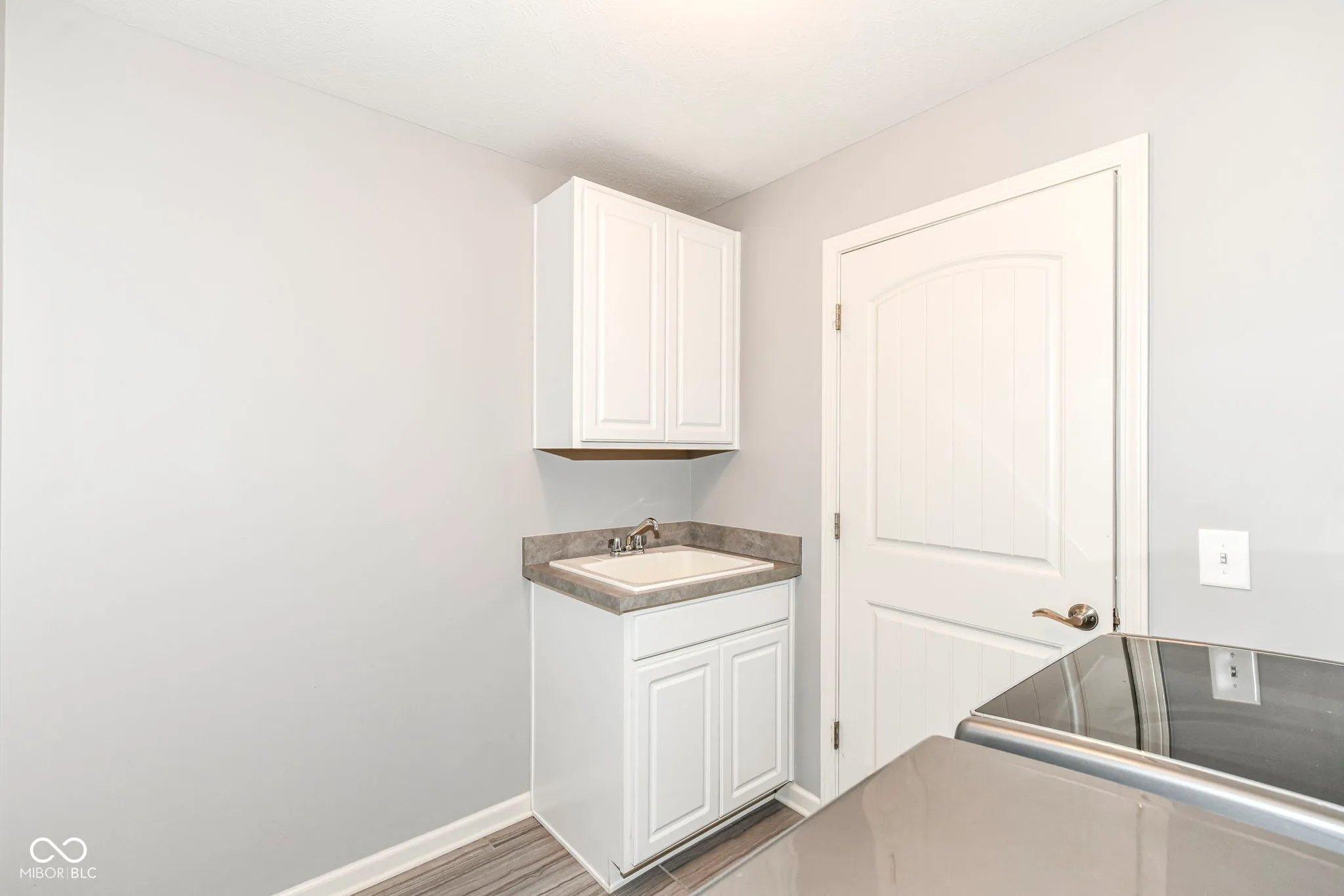 Whitestown, Indiana 46075, United States, 5 Bedrooms Bedrooms, ,5 BathroomsBathrooms,Residential,Pending,162768