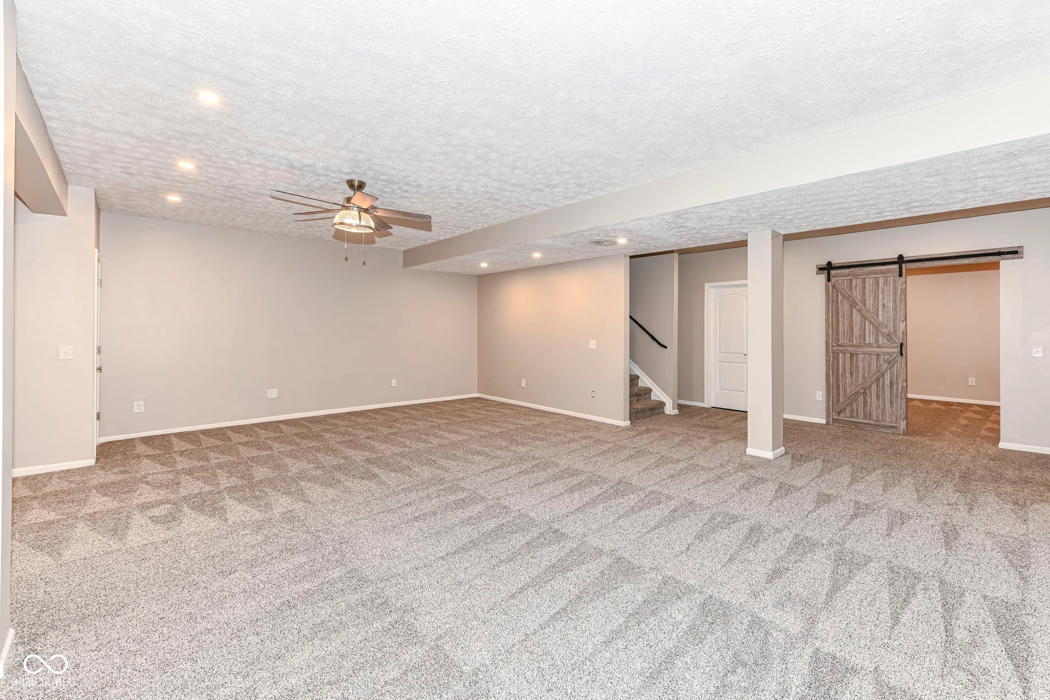 Whitestown, Indiana 46075, United States, 5 Bedrooms Bedrooms, ,5 BathroomsBathrooms,Residential,Pending,162768