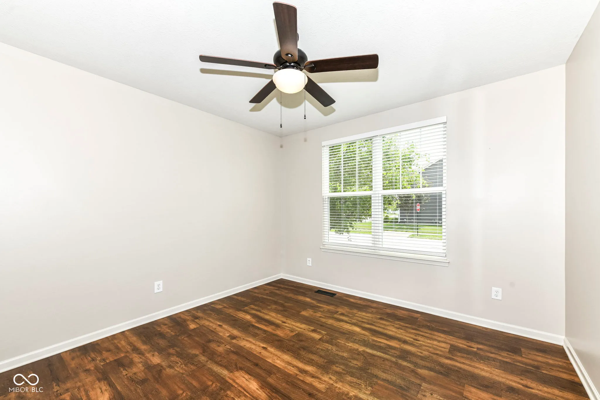 Whitestown, Indiana 46075, United States, 5 Bedrooms Bedrooms, ,5 BathroomsBathrooms,Residential,Pending,162768