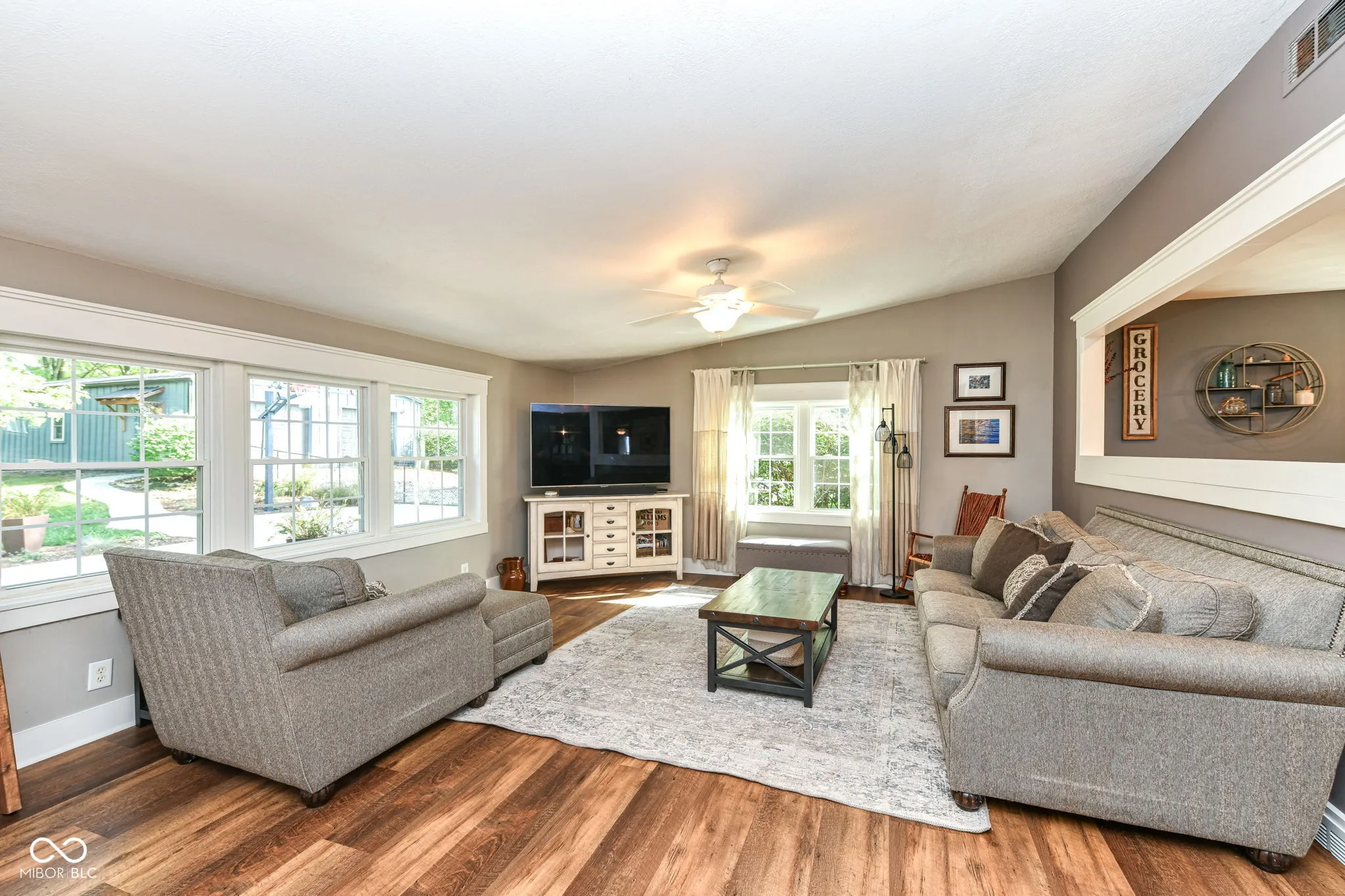 New Palestine, Indiana 46163, United States, 4 Bedrooms Bedrooms, ,3 BathroomsBathrooms,Residential,Active,221439