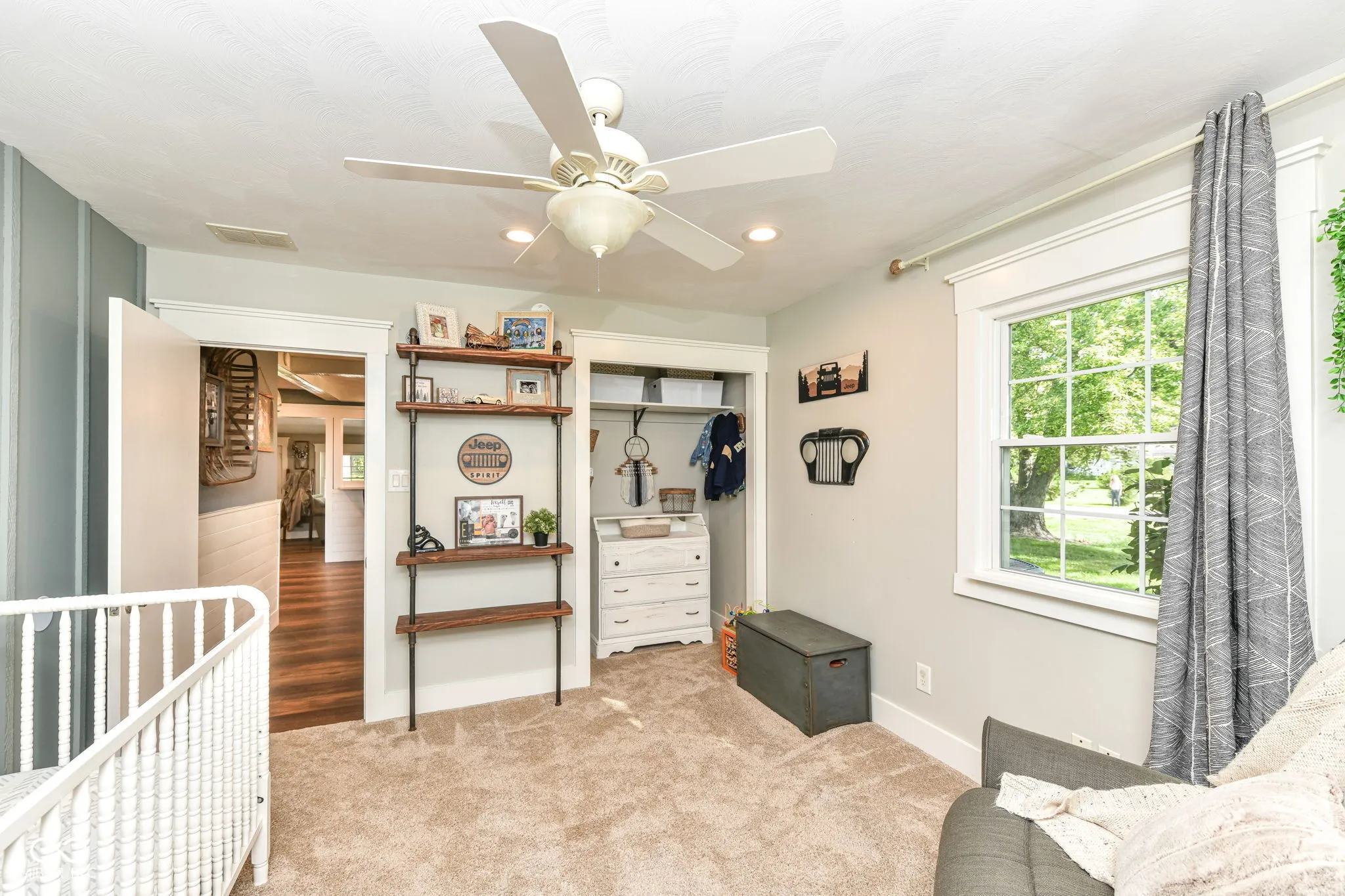 New Palestine, Indiana 46163, United States, 4 Bedrooms Bedrooms, ,3 BathroomsBathrooms,Residential,Active,221439