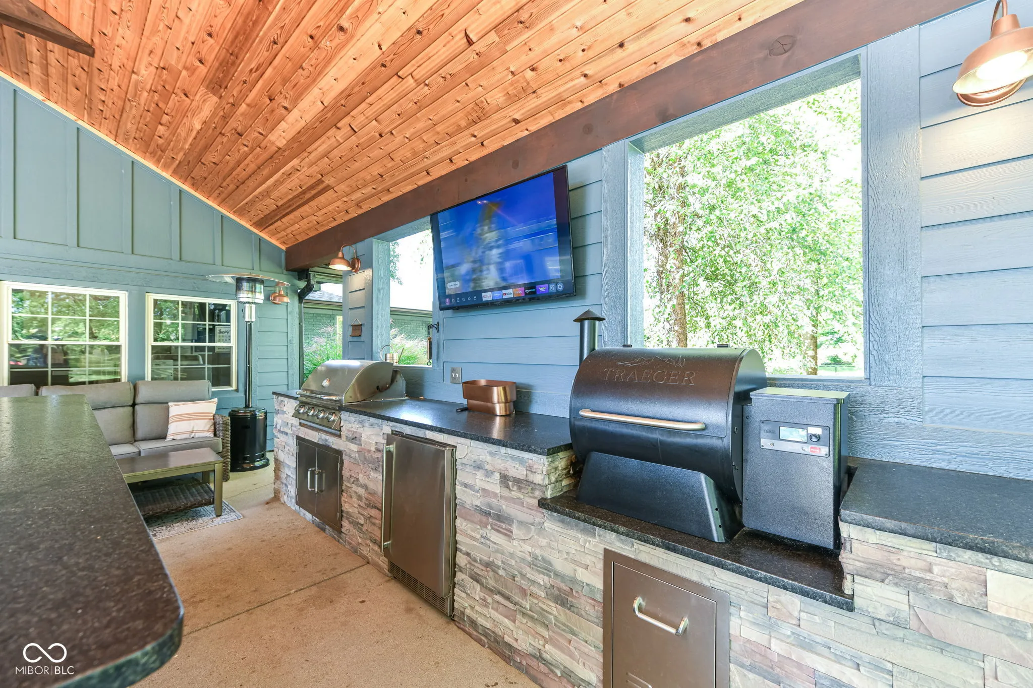 New Palestine, Indiana 46163, United States, 4 Bedrooms Bedrooms, ,3 BathroomsBathrooms,Residential,Active,221439