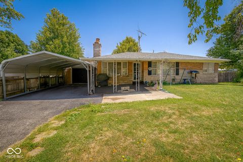 Photo of 204 S Main Street, Kirklin, IN 46050 (MLS # 22068505)