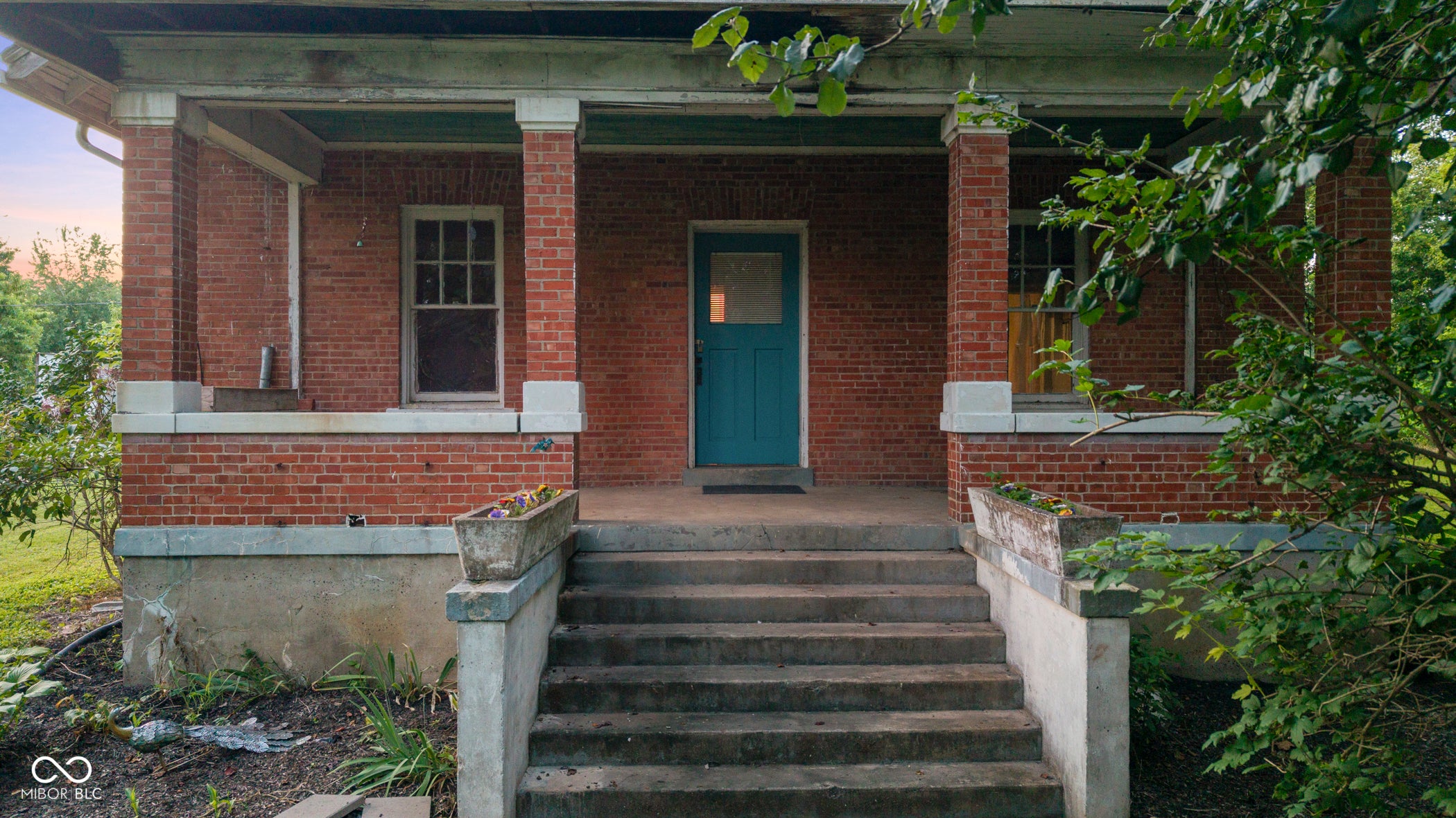 15960 Old Highway 111 SE