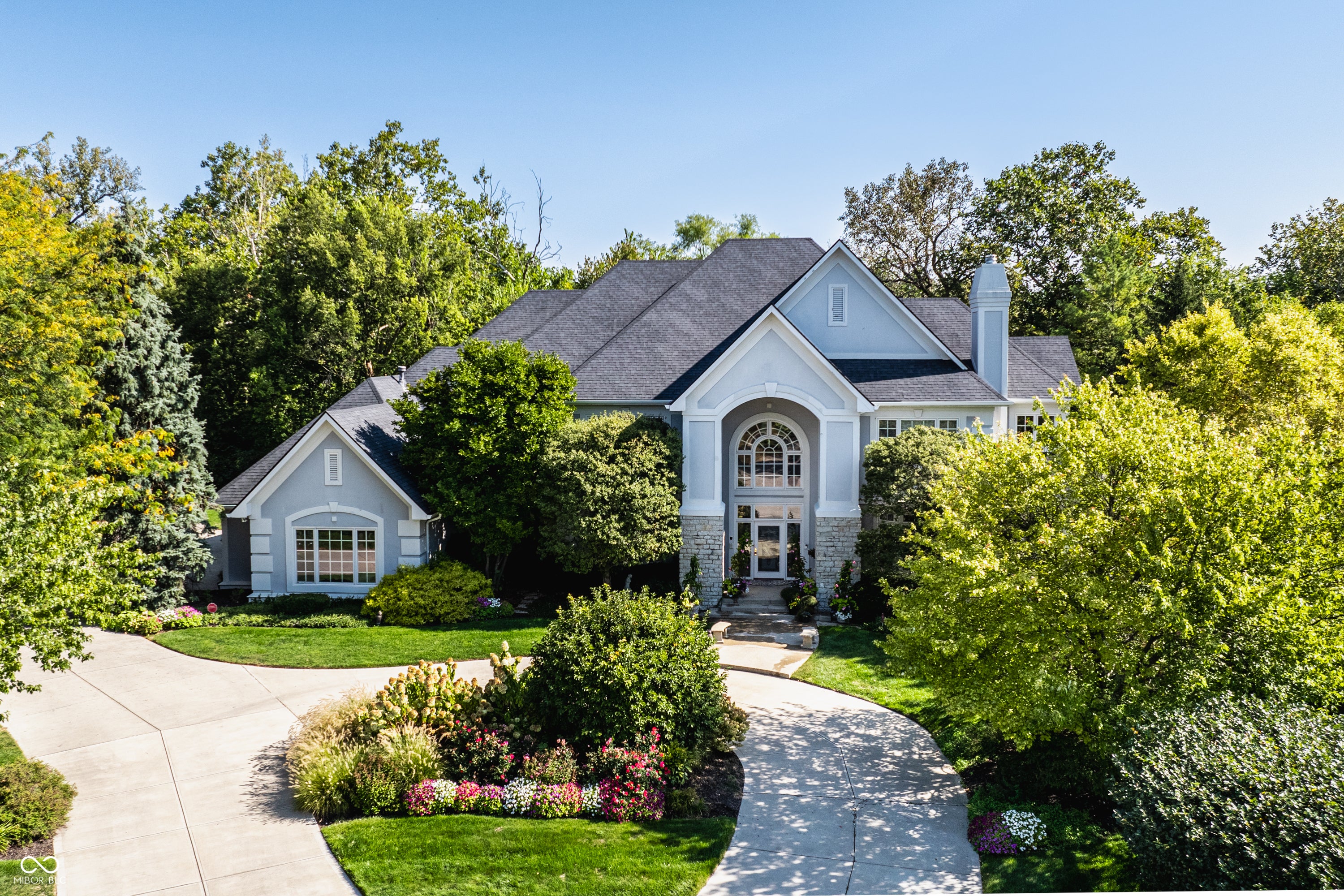 620 Mayfair Lane